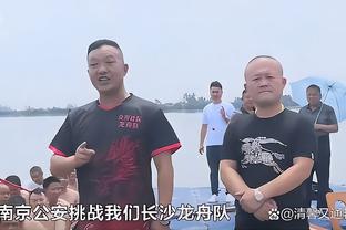 媒体人：武磊下滑非常厉害，扬科维奇换下武磊是大胆明智的决定